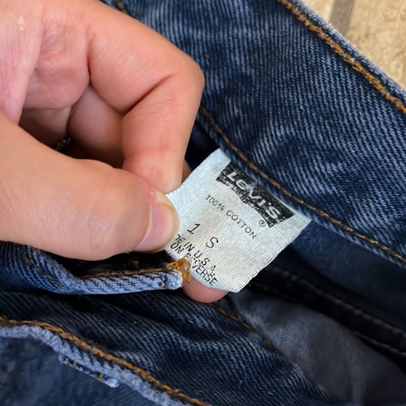 Vintage 501 levi shorts USA - Picture 4 of 9